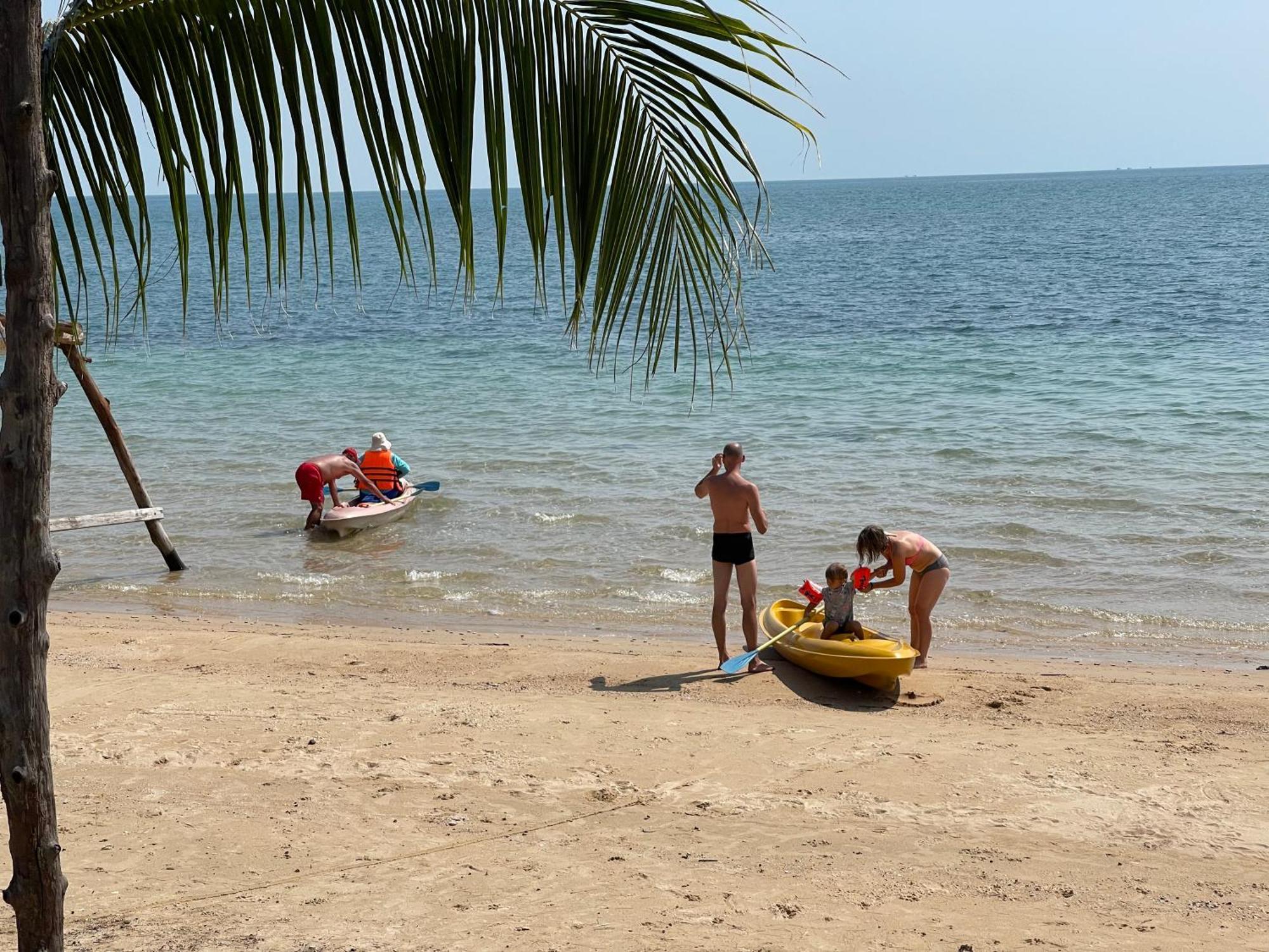 Naroth Beach Bungalow Prek Svay Village Eksteriør bilde